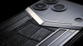 Caviar Black Edition iPhone slika 1.jpg
