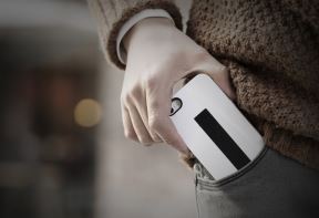 iPhone maska koja puni telefon