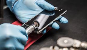 Vertu New Signature Touch