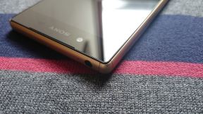 Džejms Bond ne želi Sony Xperia Z5 telefon