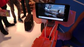 Intel RealSense kamera prepoznaje lice i osmeh, broji godine i omogucava Windows Hello uslugu