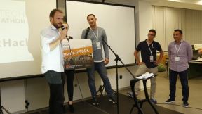 Fintech hakaton pobednici Zapon tim SAVIO aplikacija