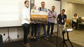 Fintech hakaton pobednici Zapon tim SAVIO aplikacija