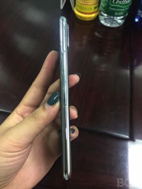 iPhone 8 3.5 mm ulaz za slušalice bežicno punjenje baterije