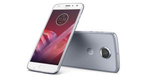 Motorola Play Z2 ili Samsung Galaxy S8 Motorola Reklama Samsung Galaxy S8