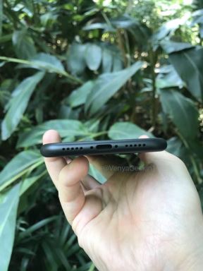 iPhone 8 cena 1.200 evra 64 GB, 1.400 evra 256 GB model