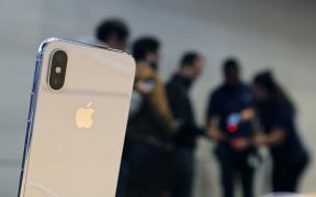iPhone X cena u Srbiji, iPhone X 64 GB cena u Srbiji, iPhone X 256 GB cena, iPhone X kupovina