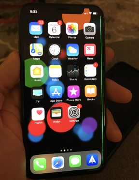 iPhone X zelena linija problem ekran