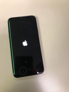 iPhone X zelena linija problem ekran