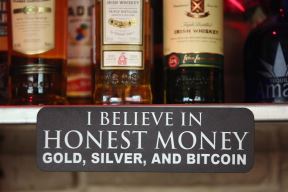 Bitcoin spomenik Slovenija Kranj