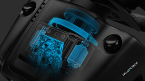 Logitech G923 trkacki volan i pedale TRUEFORCE cena u Srbiji 400 evra