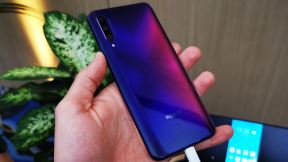 Huawei prodaje HONOR, HONOR se prodaje kupuje ga Xiaomi TCL, HONOR prodaja kompanije, Huawei HONOR
