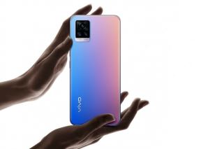 Prvi telefon sa android 11 Vivo V20 pretekli Google