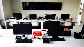 rad od kuce istraživanje kaspersky rusija onlajn sastanci goli radnici
