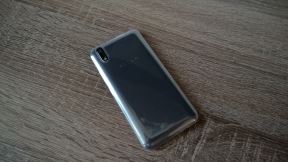 Tesla Smartphone 6.1 cena, test, karakteristike, opis, slike i video