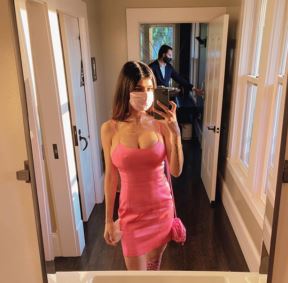 Mia Kalifa pornografija porno snimak profil OnlyFans društvene mreže Instagram
