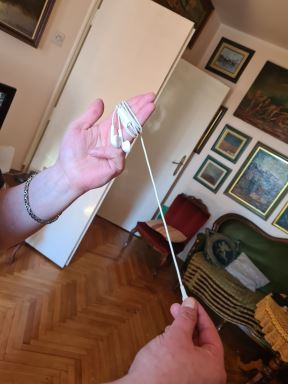 zapetljane slušalice zamršene mobilni telefoni kako spakovati slušalice da se ne zamrse kablovi