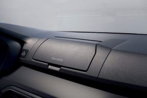 dacia sandero pametni telefoni multimedijalni sistem automobili komandna tabla