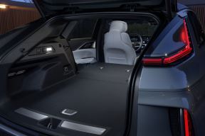 cadillac lyriq električni automobili general motors