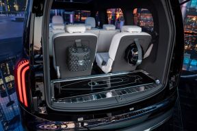 mercedes-benz električni automobil eqt minivan 