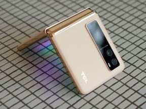 TCL Project Chicago savitljivi telefon 9
