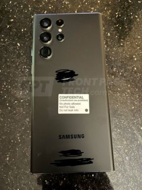 Samsung Galaxy S22 Ultra 3.jpg