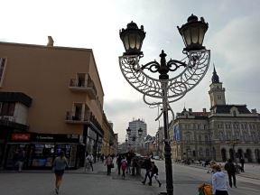 novi-sad-ukrasi-novogodis-nja-dekoracija