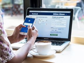Facebook radni sto laptop