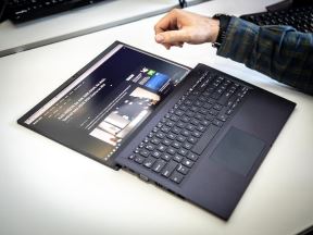 ASUS ExpertBook BA1500 otvaranje 180 stepeni.jpeg