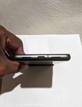Google-Pixel-7-Bottom-eBay-Leaked-1.jpg