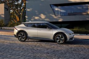 Kia EV6 3.jpg