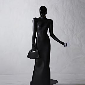 Balenciaga_BangOlufsen_torba zvučnik 5.jpg