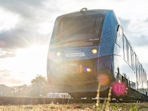 Coradia_iLint_Hydrogen_Train_Vertical.jpg