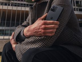 Motorola Edge 30 Ultra Lifestyle 12.jpg