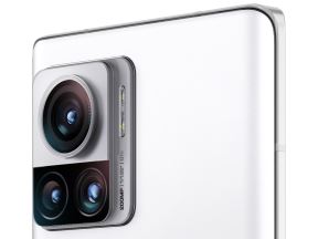 Motorola Edge 30 Ultra Bela boja 5.jpg