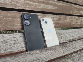 iPhone vs Asus 1.jpg