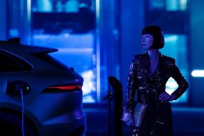 2024 Jaguar F-Pace P400e 3.jpg