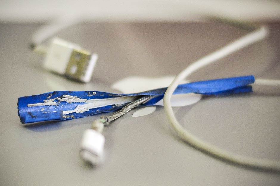 telefon bez punjaca koji smartfon nece imati punjac u kutiji iphone punjac kupovina xiaomi punjac