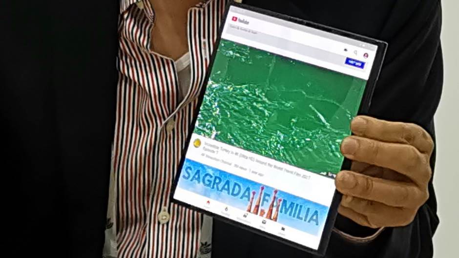 Huawei rasprodao Mate X sa savitljivim ekranom za minut!