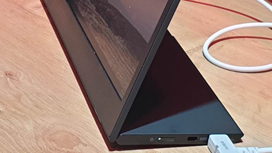 motorola moto g100 premijera cena prodaja kupovina utisci o telefonu foto video 