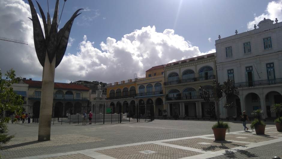 Kuba blokada Twitter naloga politicara i medija