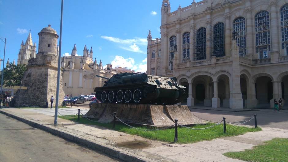 Kuba blokada Twitter naloga politicara i medija