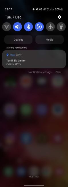 Obaveštenje o prispeloj lokaciji na pametnom telefonu