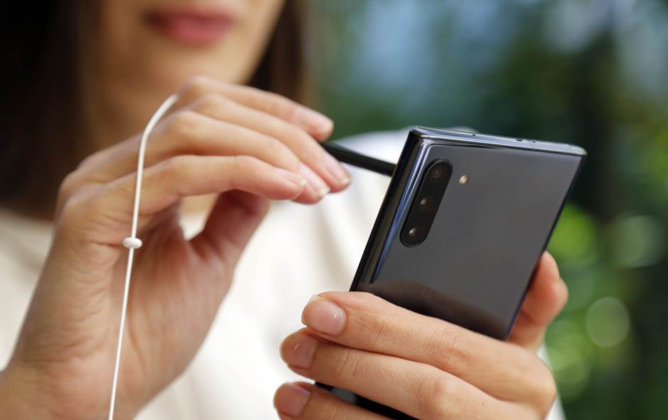 Huawei stiže Samsung i pored zabrana, Apple treći, Xiaomi pao