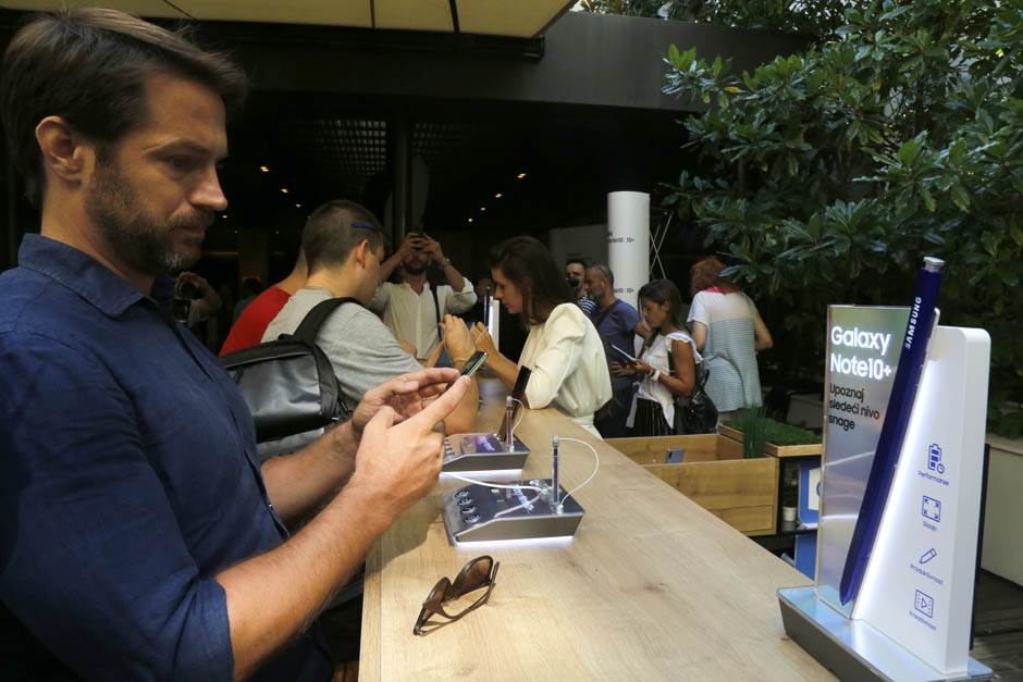 Huawei stiže Samsung i pored zabrana, Apple treći, Xiaomi pao