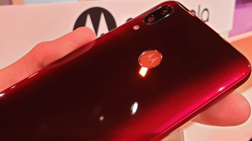 Motorola One Macro cena, prodaja, kupovina, Motorola One Macro telefon na poklon, Motorola E6 Plus