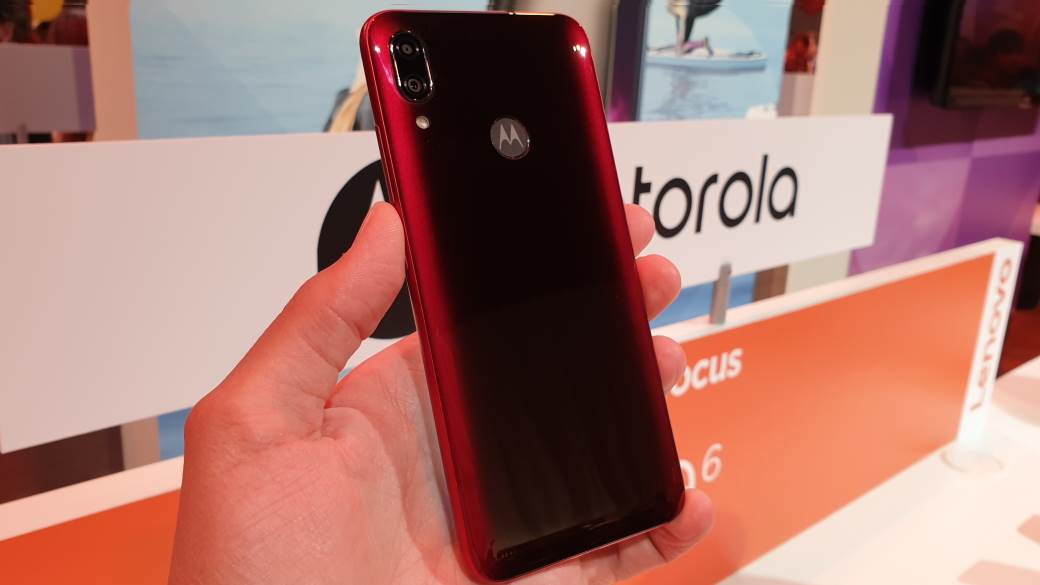 Motorola One Macro cena, prodaja, kupovina, Motorola One Macro telefon na poklon, Motorola E6 Plus