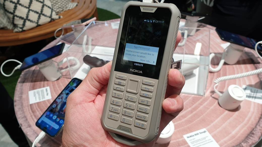 Nekad poznat kao najjači telefon ikad, ponovo je u Srbiji: HERKULES! (FOTO)