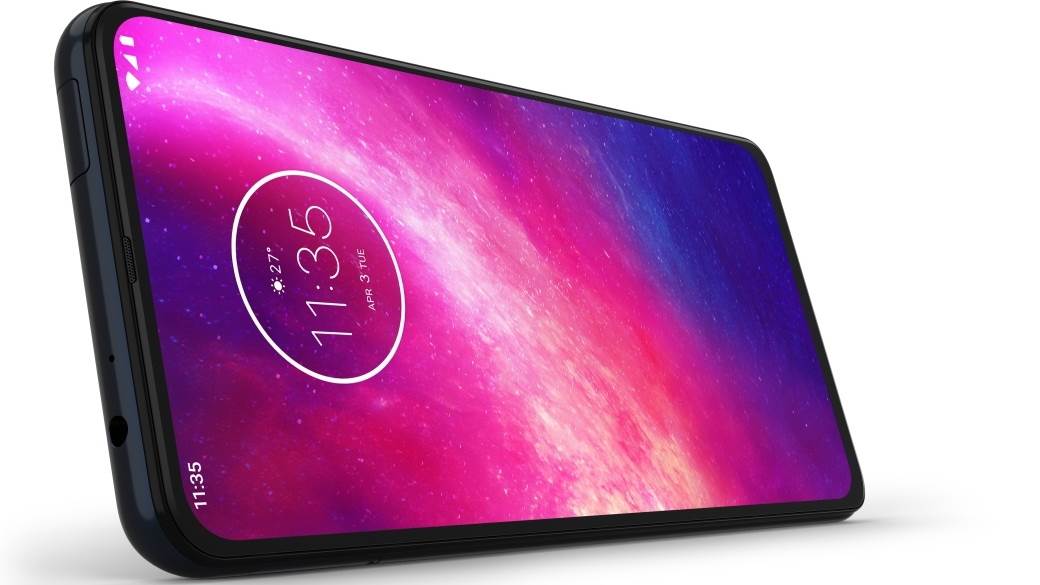 Iskačuća kamera, ekran od ivice do ivice i vrlo dobra cena