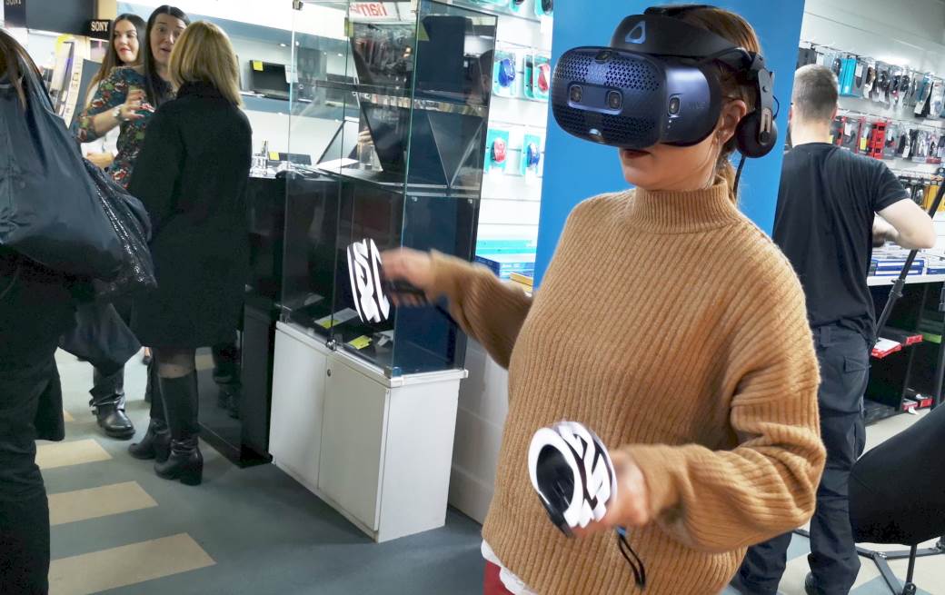 Virtuelna realnost kako izgleda, Virtuelna realnost HTC Vive Cosmos, HTC Vive Cosmos cena, kupovina